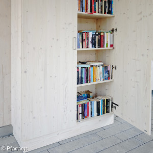 Buecherschrank_01